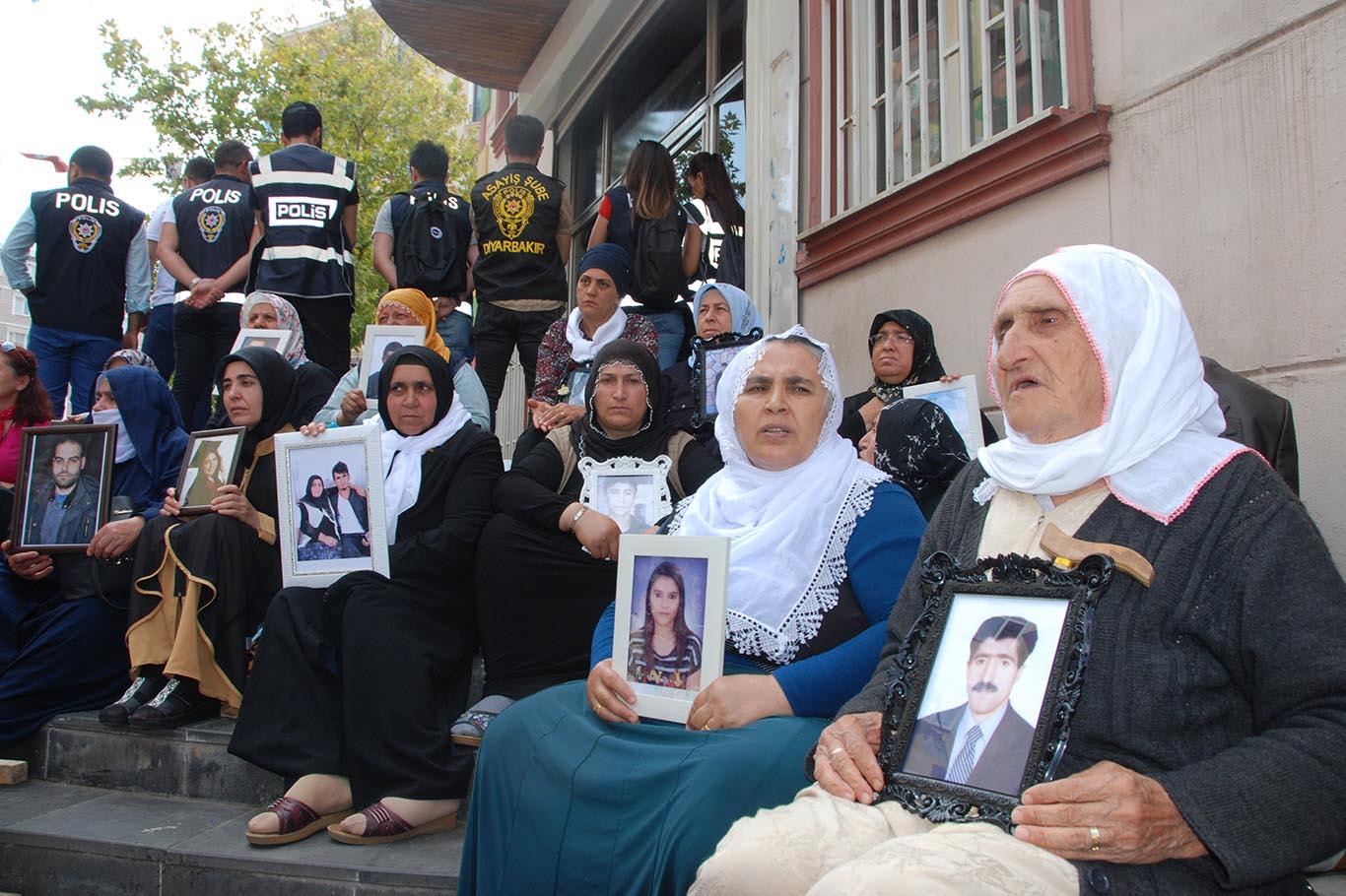 Evlat nöbetini tutan aileyi tehdit eden HDP üyesi tutuklandı